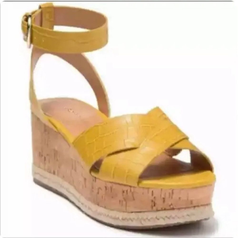 Marc Fisher Carlin 2 Yellow Cork Platform Sandals size 7